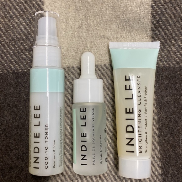 Indie Lee Discovery Kit - Picture 3 of 3